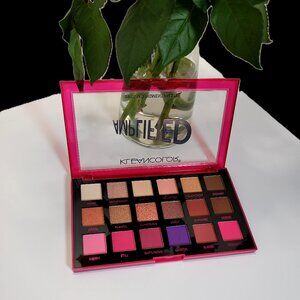 Kleancolor Pink Case 18-Colors Eyeshadow Palette